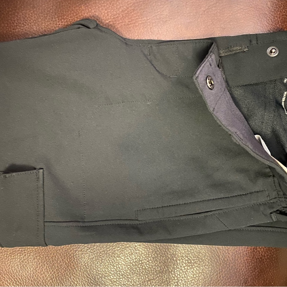Old Navy Active StretchTech Kids Black Cargo Pants, Size M (8) - Picture 4 of 5